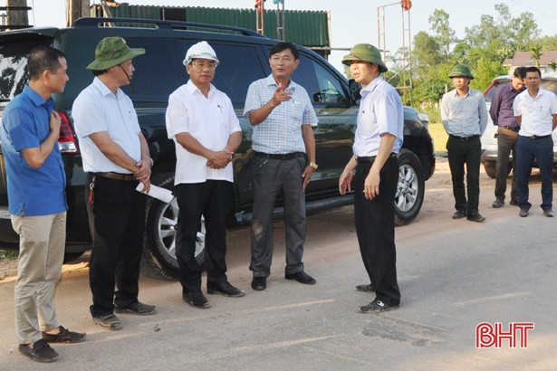 bi thu tinh uy kiem tra tien do cong trinh ky niem 50 nam chien thang dong loc