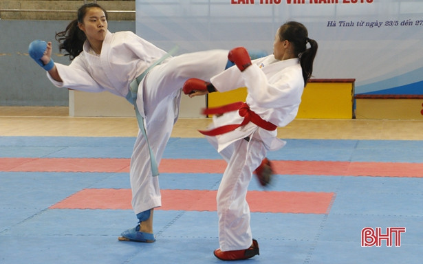 T.P Hà Tĩnh nhất toàn đoàn giải Karate toàn tỉnh năm 2018