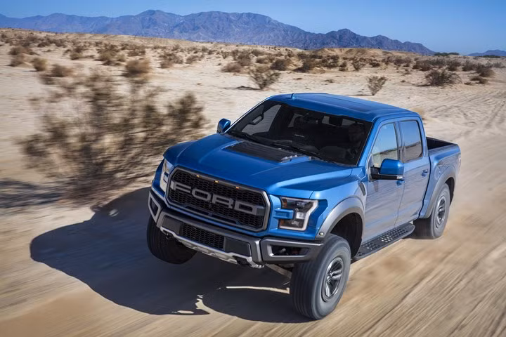 Siêu bán tải Ford F-150 Raptor 2019 sẽ được nâng cấp những gì?