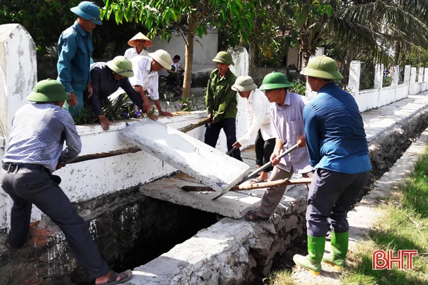 ich hau nang chat nong thon moi