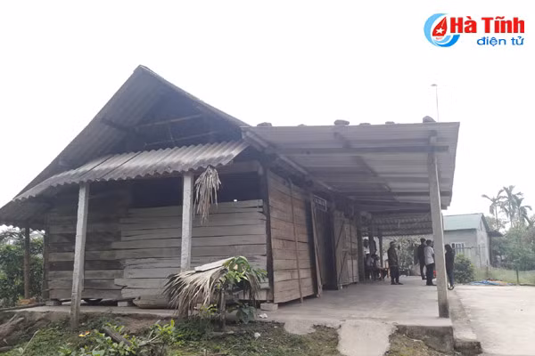 xot thuong gia canh nguoi dan ong bi nhom con do danh tu vong