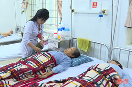 Trời chuyển lạnh đột ngột, bệnh nhân nhập viện gia tăng