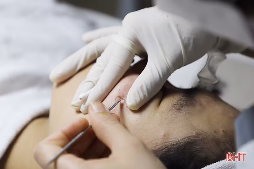 Dịch vụ làm đẹp phục vụ chị em vào mùa cao điểm