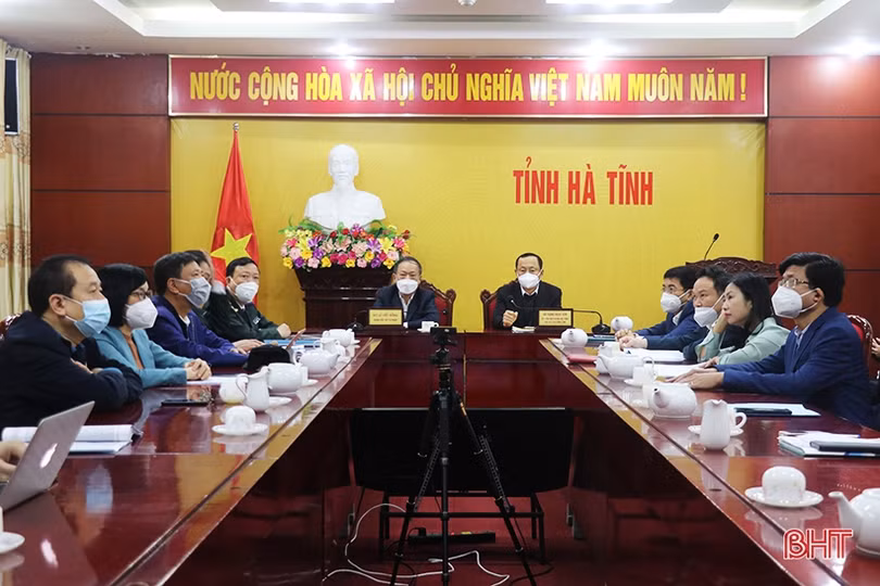 Lấy người dân, doanh nghiệp là trung tâm trong xây dựng và thực thi pháp luật