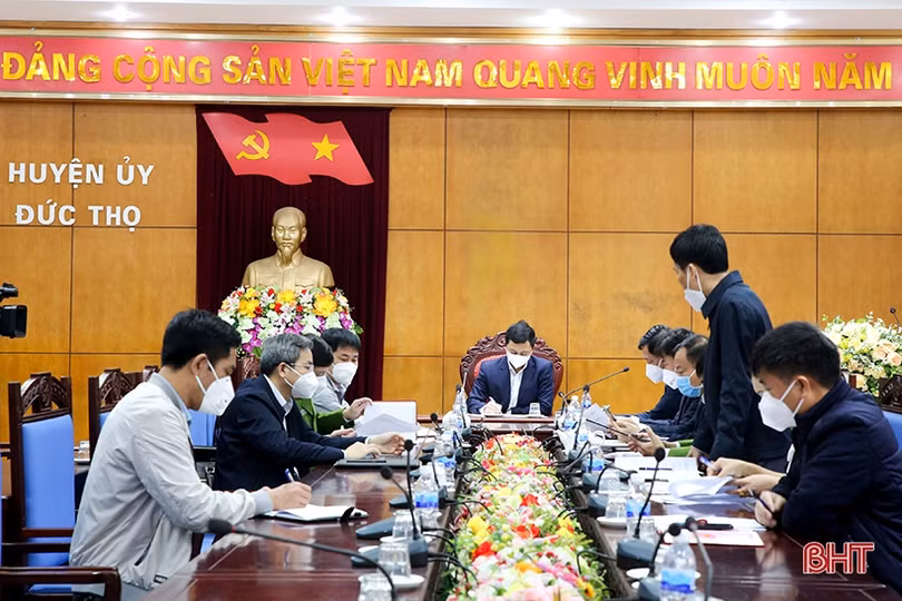 Đức Thọ cần đẩy nhanh tiến độ tiêm vắc-xin phòng COVID-19 