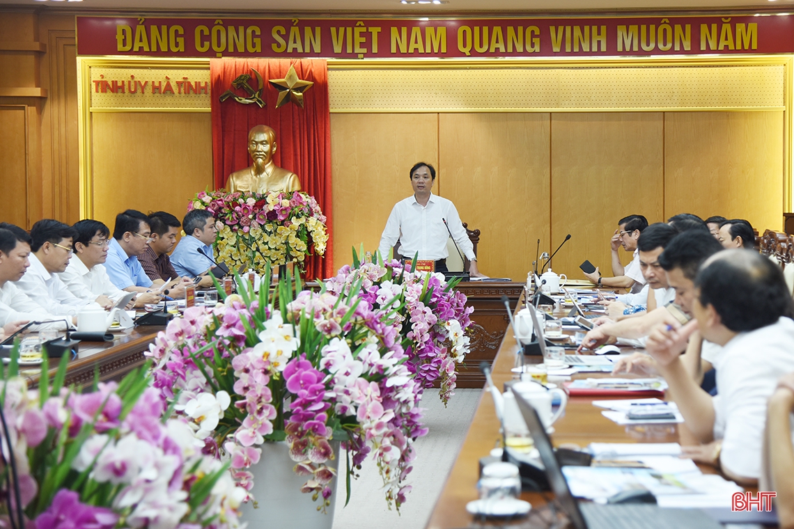 Bí thư Tỉnh ủy: Lựa chọn những vùng ngập lụt thực sự có nhu cầu để xây dựng nhà tránh bão, lũ