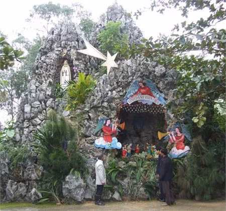 Xứ đạo Tân Thành (Can Lộc) mừng đón Giáng sinh - Ảnh: V.H.