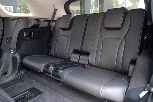 Lexus RX 350L 7 chỗ giá hơn 4 tỷ tại Việt Nam