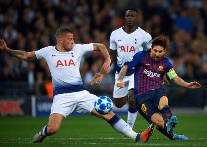 Tottenham - Barca: Ngày của Messi