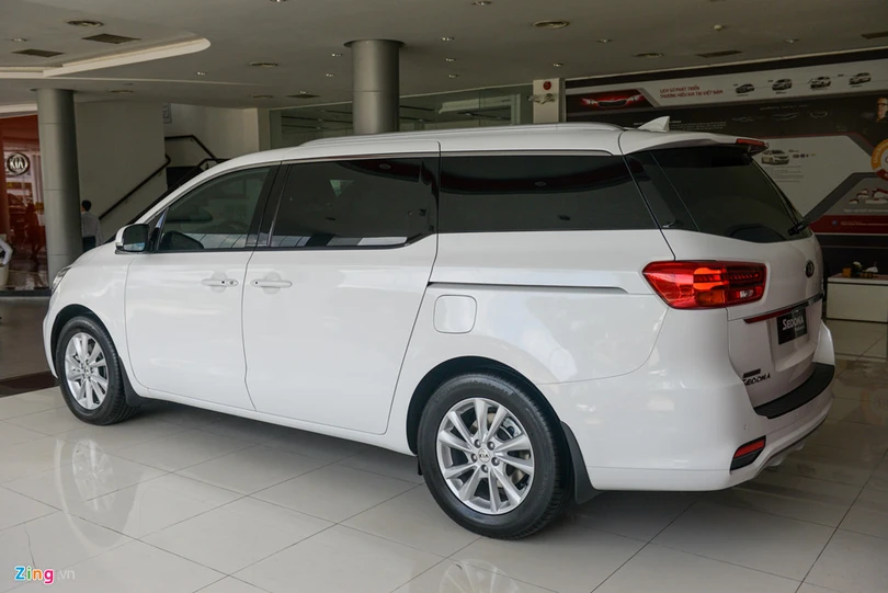 Chi tiết Kia Sedona 2018 vừa về Việt Nam, giá từ 1,1 tỷ đồng hình ảnh 6 Chi tiết Kia Sedona 2018 vừa về Việt Nam, giá từ 1,1 tỷ đồng