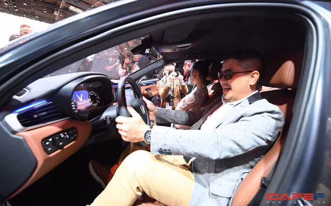 HOT: Cận cảnh 2 mẫu xe VinFast vừa ra mắt