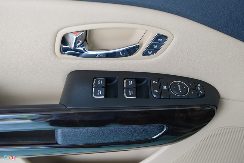 Chi tiết Kia Sedona 2018 vừa về Việt Nam, giá từ 1,1 tỷ đồng hình ảnh 13 Chi tiết Kia Sedona 2018 vừa về Việt Nam, giá từ 1,1 tỷ đồng