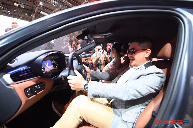 HOT: Cận cảnh 2 mẫu xe VinFast vừa ra mắt