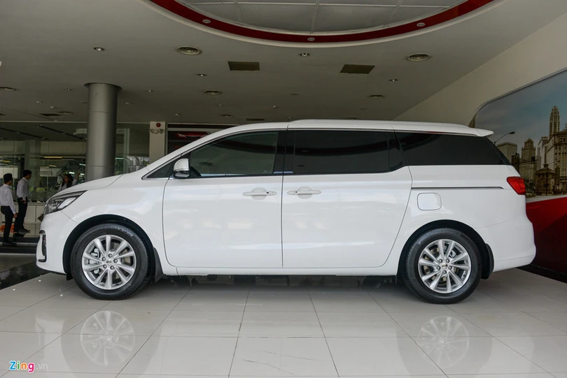 Chi tiết Kia Sedona 2018 vừa về Việt Nam, giá từ 1,1 tỷ đồng hình ảnh 4 Chi tiết Kia Sedona 2018 vừa về Việt Nam, giá từ 1,1 tỷ đồng