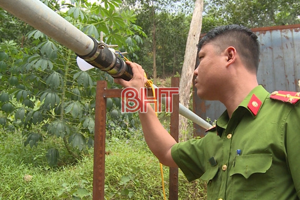 Cảnh sát Môi trường triệt phá cơ sở làm giả dầu nhớt cực lớn ở Hà Tĩnh