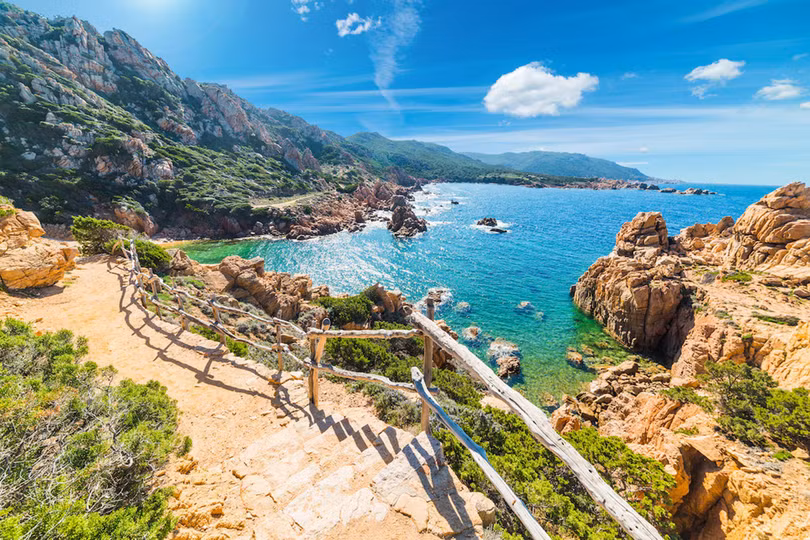 10 hòn đảo dành cho du khách còn nuối tiếc mùa hè