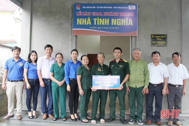 Viettel Hà Tĩnh hỗ trợ 70 triệu xây nhà cho cựu thanh niên xung phong