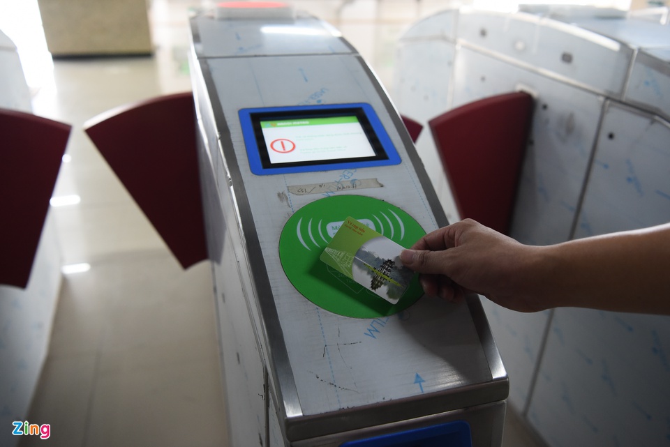 Tàu đường sắt Cát Linh - Hà Đông chạy thử liên tục trước ngày bàn giao