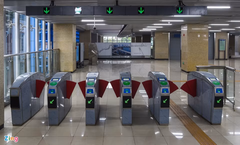 Tàu đường sắt Cát Linh - Hà Đông chạy thử liên tục trước ngày bàn giao