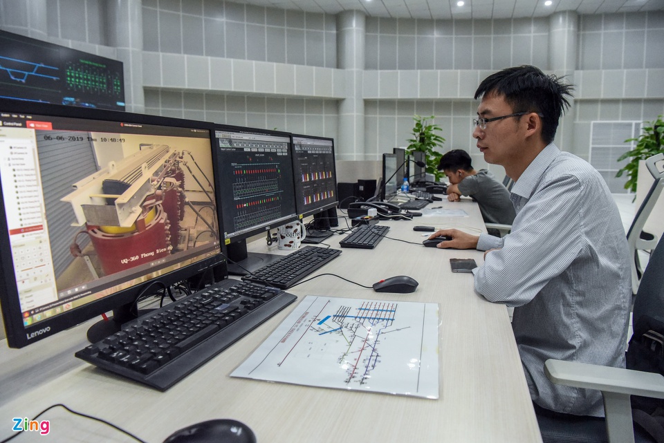 Tàu đường sắt Cát Linh - Hà Đông chạy thử liên tục trước ngày bàn giao