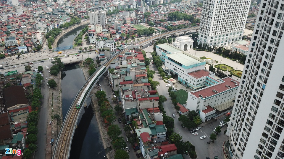Tàu đường sắt Cát Linh - Hà Đông chạy thử liên tục trước ngày bàn giao