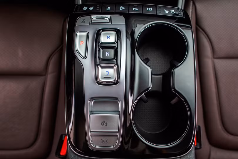 Hyundai Tucson 2022 có giá từ 825 triệu đồng tại Việt Nam