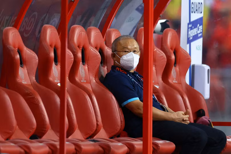 Ngăn đà tụt dốc của tuyển Việt Nam