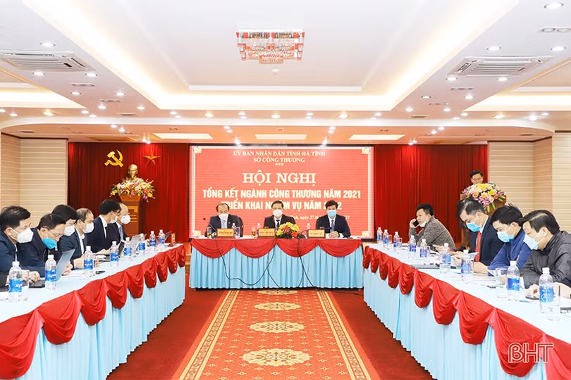 Tăng cường vai trò quản lý Nhà nước trong lĩnh vực công nghiệp, thương mại - dịch vụ