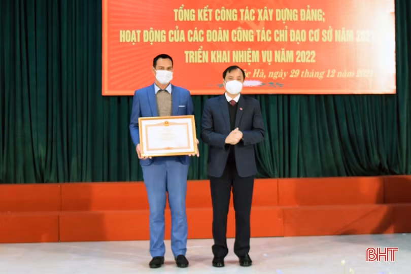 Nâng cao chất lượng sinh hoạt chi bộ, chăm lo phát triển đảng viên mới ở Lộc Hà