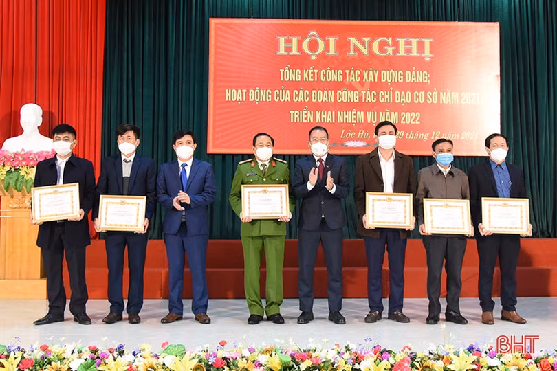 Nâng cao chất lượng sinh hoạt chi bộ, chăm lo phát triển đảng viên mới ở Lộc Hà