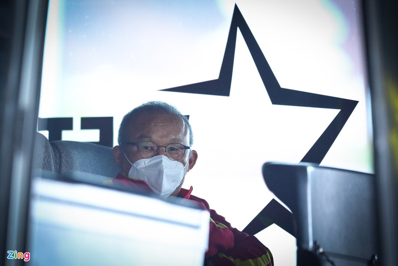 Tuyển Việt Nam về nước