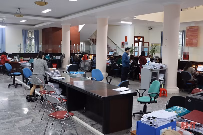 Gấp gáp từng giờ quyết toán cuối năm, Hà Tĩnh đạt gần 17.000 tỷ đồng thu ngân sách