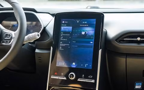 Tất tần tật về xe điện VinFast VF e34 và chi phí thuê, sạc pin