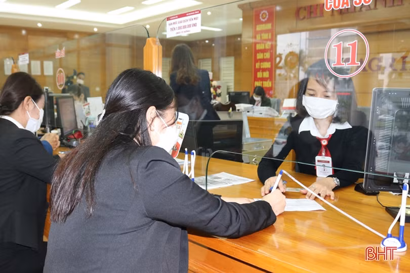 Gấp gáp từng giờ quyết toán cuối năm, Hà Tĩnh đạt gần 17.000 tỷ đồng thu ngân sách