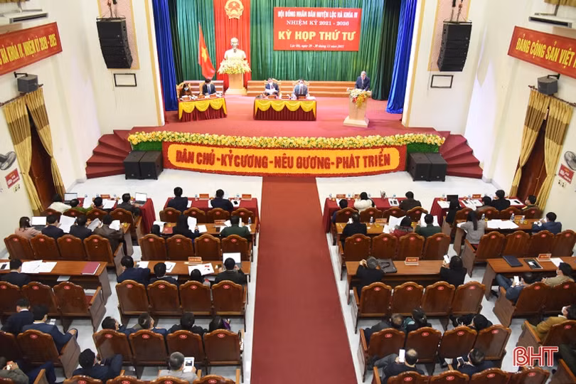 HĐND huyện Lộc Hà xem xét, ban hành 8 nghị quyết quan trọng