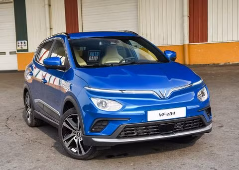 Tất tần tật về xe điện VinFast VF e34 và chi phí thuê, sạc pin