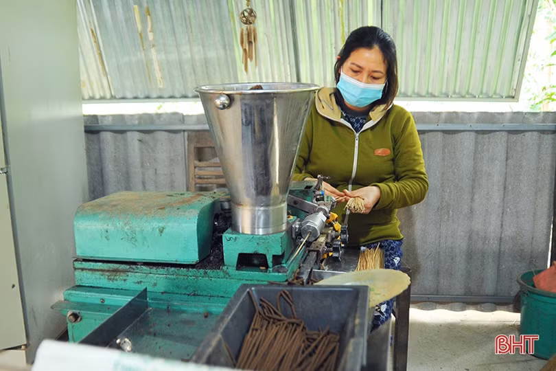 Cơ sở sản xuất trầm hương OCOP ở Hà Tĩnh vào mùa “trả hàng” tết