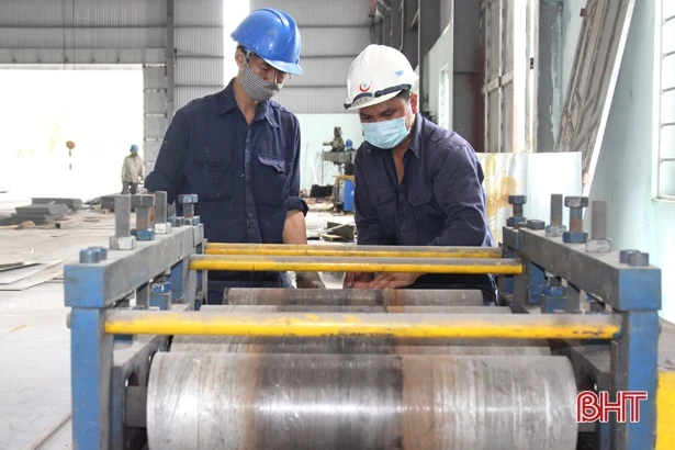 Công đoàn Hà Tĩnh hướng về cơ sở, xây dựng tổ chức vững mạnh