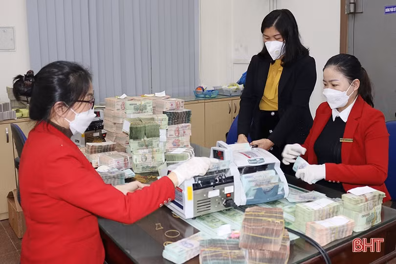 Gấp gáp từng giờ quyết toán cuối năm, Hà Tĩnh đạt gần 17.000 tỷ đồng thu ngân sách