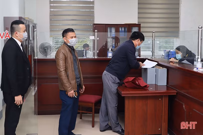 Gấp gáp từng giờ quyết toán cuối năm, Hà Tĩnh đạt gần 17.000 tỷ đồng thu ngân sách