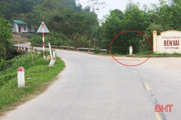 Vào cuộc khắc phục tạm thời tình trạng mất ATGT tại khúc cua “tử thần” ở Vũ Quang