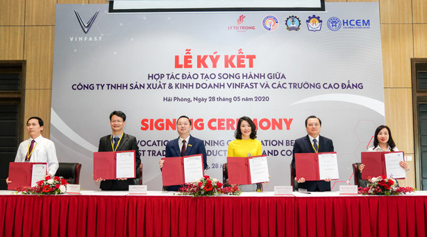 38 SV trường nghề Hà Tĩnh chính thức học tại Trung tâm Đào tạo Vinfast