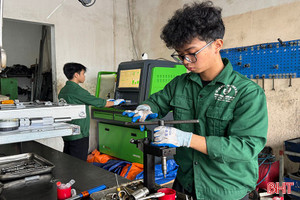 Vừa học vừa làm, học sinh trường nghề thu nhập 4-5 triệu đồng/tháng