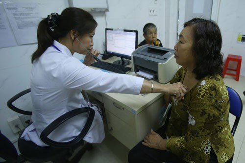 Từ năm 2019 không in mới, không đổi thẻ BHYT - Ảnh 1. Từ năm 2019 không in mới, không đổi thẻ BHYT
