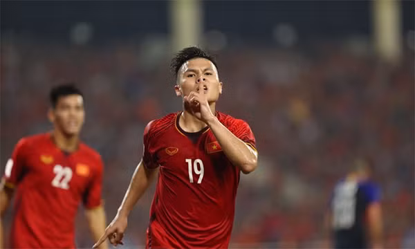 Đánh bại Philippines với tổng tỷ số 4-2, Việt Nam vào chung kết AFF Cup sau 10 năm