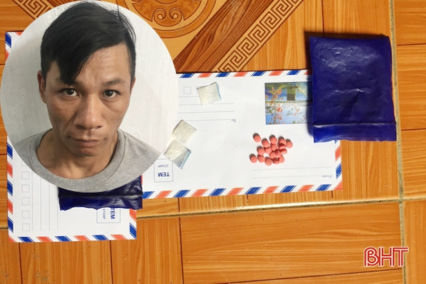 Trữ ma túy bán cho “bạn nghiện”