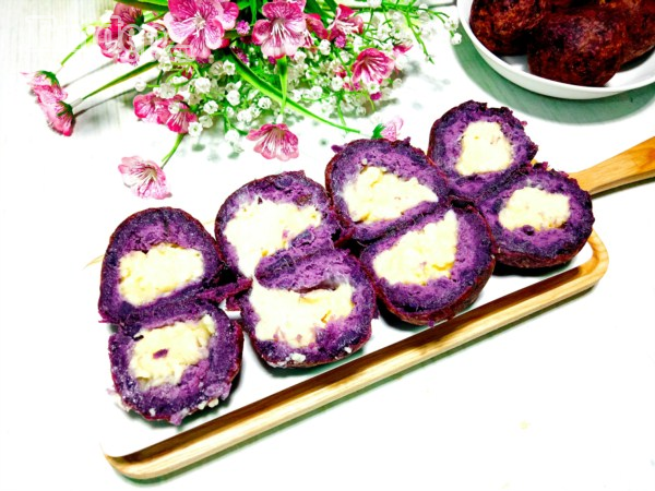 Bánh khoai lang tím bọc sữa ngậy thơm, ăn một lần là nhớ cả đời