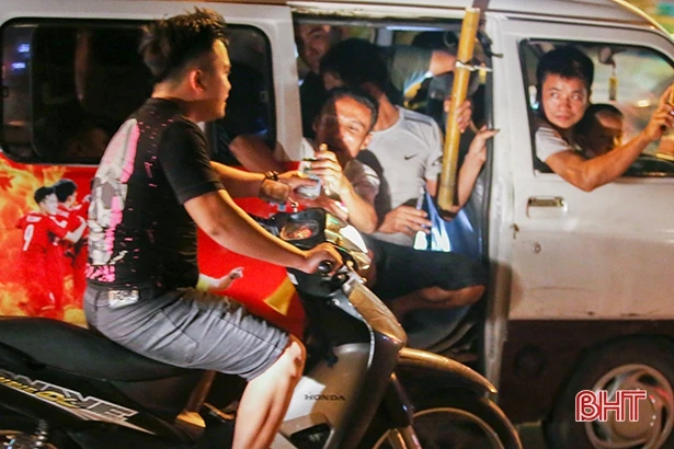 Chớ nên lợi dụng “đi bão” gây mất an ninh trật tự