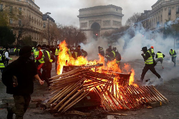 Pháp cảnh báo nguy cơ biểu tình bạo lực ở Paris cuối tuần này