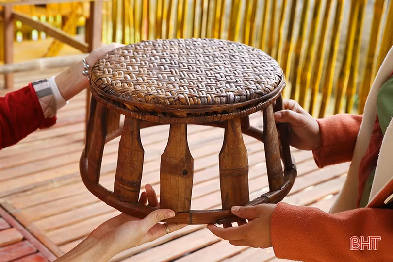 Hai cô giáo Hà Tĩnh “giữ hồn” bản Chứt ở Rào Tre